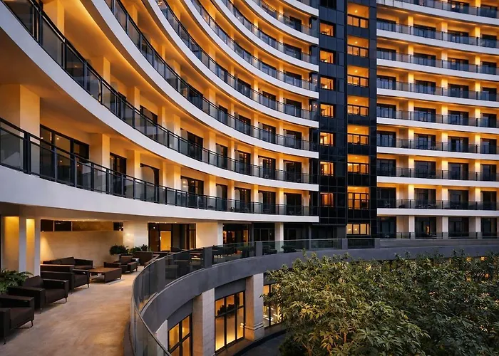 Comfy Staycation Makati And Pool Access * Manila