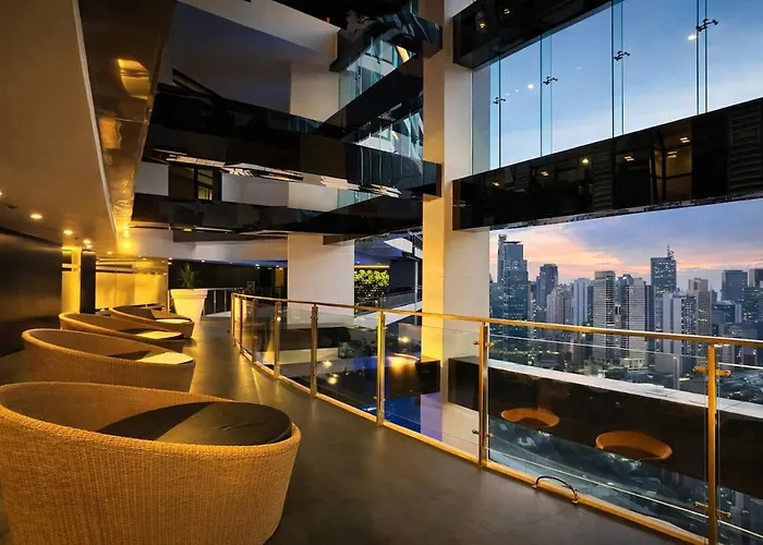 Comfy Staycation Makati And Pool Access * Manila
