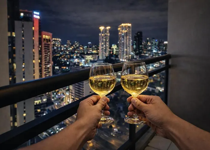 Comfy Staycation Makati And Pool Access Manila